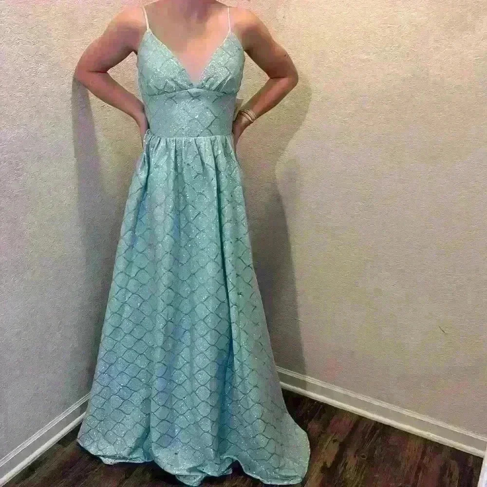 CRYSTAL DOLLS Womens Light Blue Spaghetti Strap Formal Gown Dress size 11